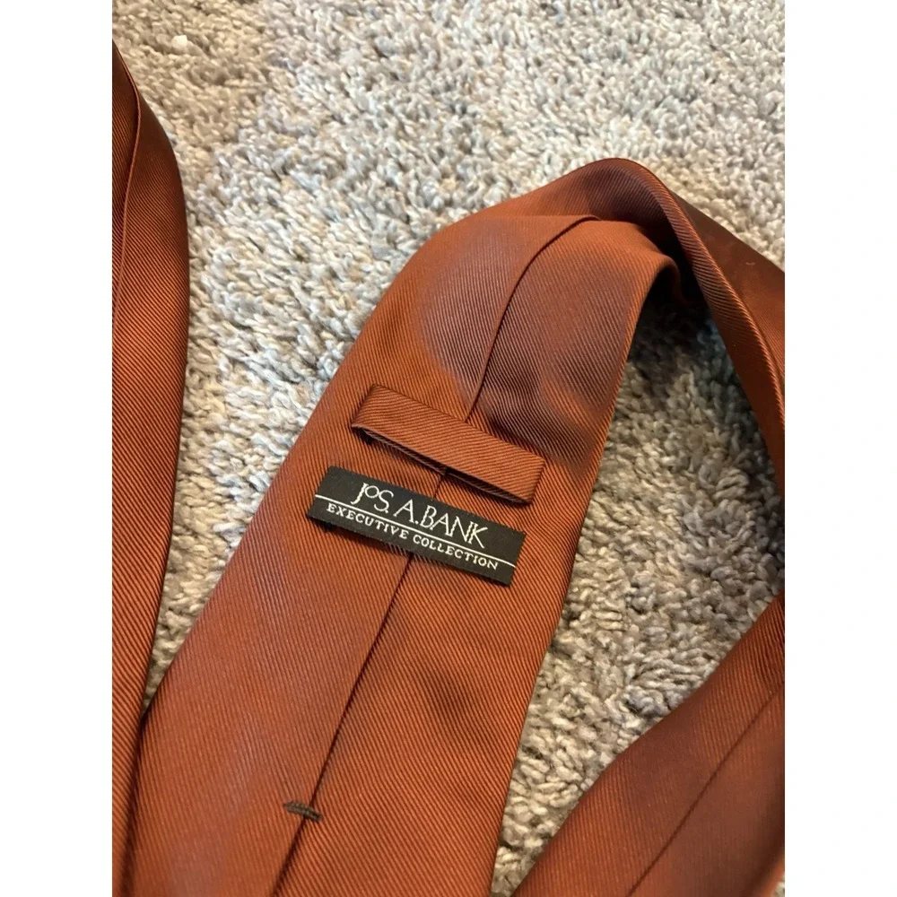 Jos A Bank Executive Collection 100% Silk Orange Striped XL Neck Tie Business